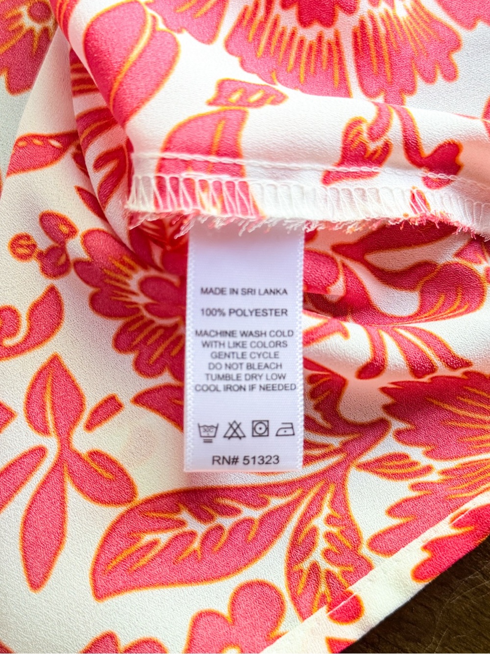 1.STATE Red Floral Ruffle Sleeve Tie Neck Blouse White Yellow Accent - Picture 7 of 9